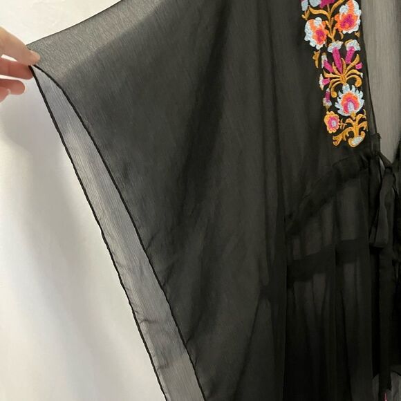 BCBGeneration Black Sheer Embroidered Kimono Jacket Size OS - Picture 7 of 8